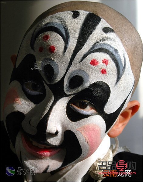 花臉彩妝怎么保養(yǎng)(花臉彩妝怎么保養(yǎng)好看)