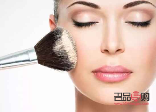 彩妝前的必備步驟：如何正確使用隔離霜