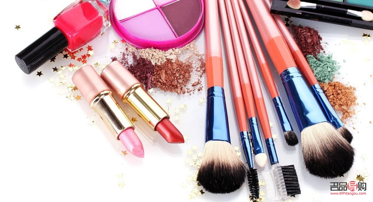 后臺彩妝怎么打造(彩妝怎么陳列好看)