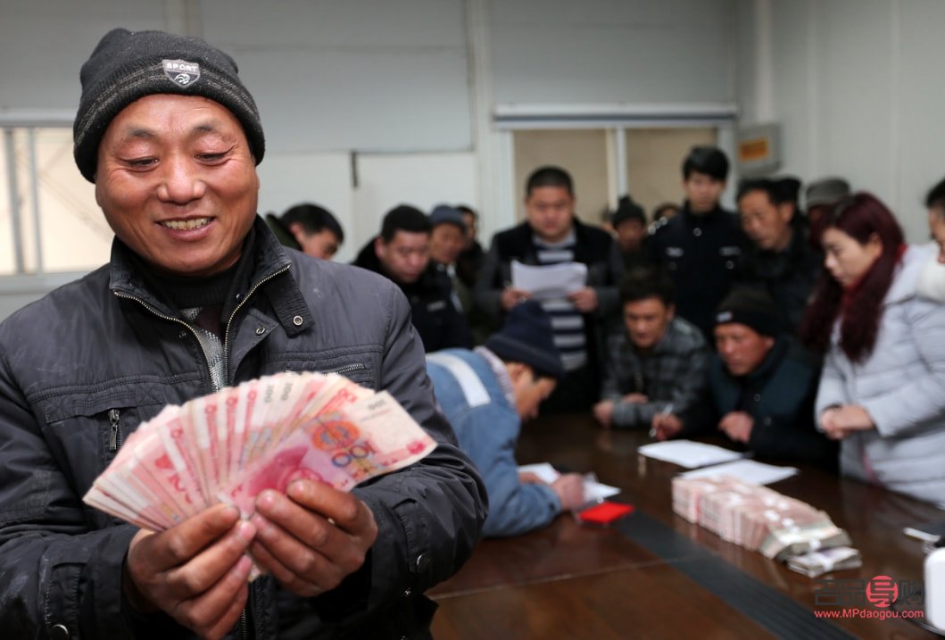 農(nóng)民刷禮物怎么想的(農(nóng)民工刷禮物)