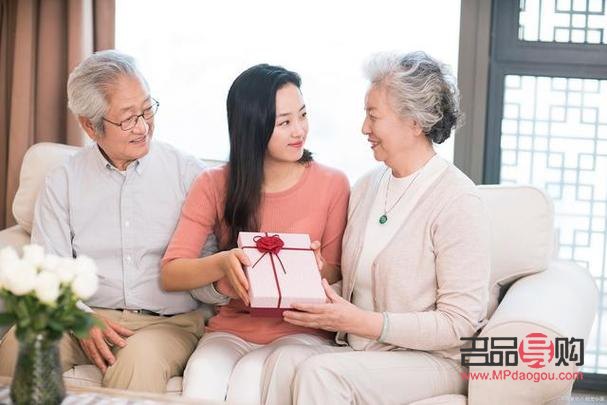 認(rèn)干兒子送什么禮物(認(rèn)干兒子送什么禮物合適)