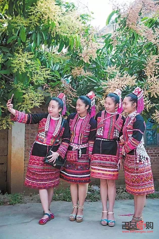 迎親時送什么禮物合適(迎親時送什么禮物合適女生)