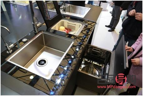 <h3>學(xué)護(hù)理有身體要求嗎？</h3>