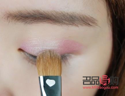 <h1>彩妝入門指南：輕松掌握化妝技巧</h1>