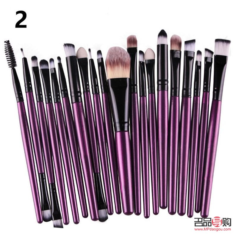 <h3>怎么洗彩妝刷</h3>