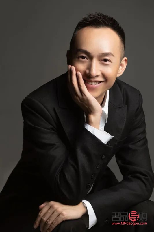 <h3>彩妝中間怎么畫，打造完美妝容的關(guān)鍵步驟</h3>