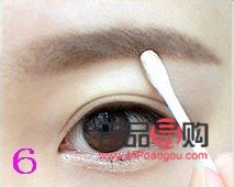 彩妝新手攻略：如何自己畫彩妝