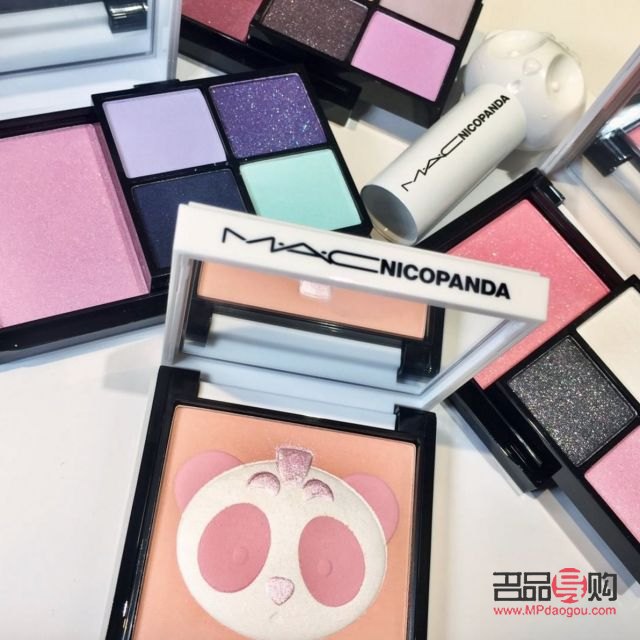 熊貓彩妝怎么混(熊貓彩妝怎么混用)