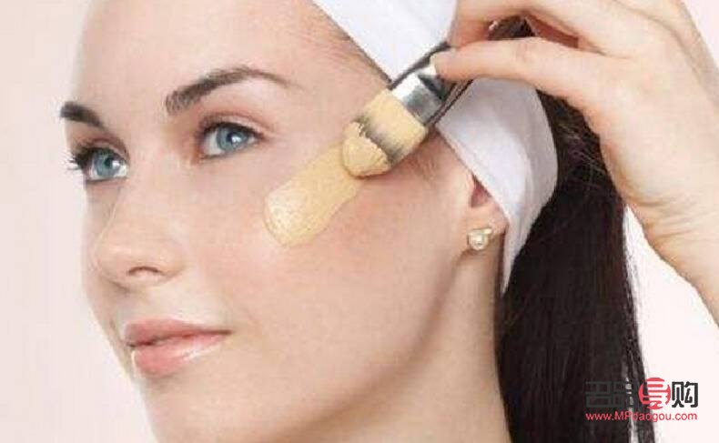 在家怎么自學(xué)彩妝(在家怎么自學(xué)彩妝視頻)