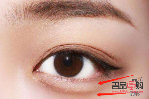 天生臥蠶眼圖片(天生臥蠶眼圖片單眼皮)