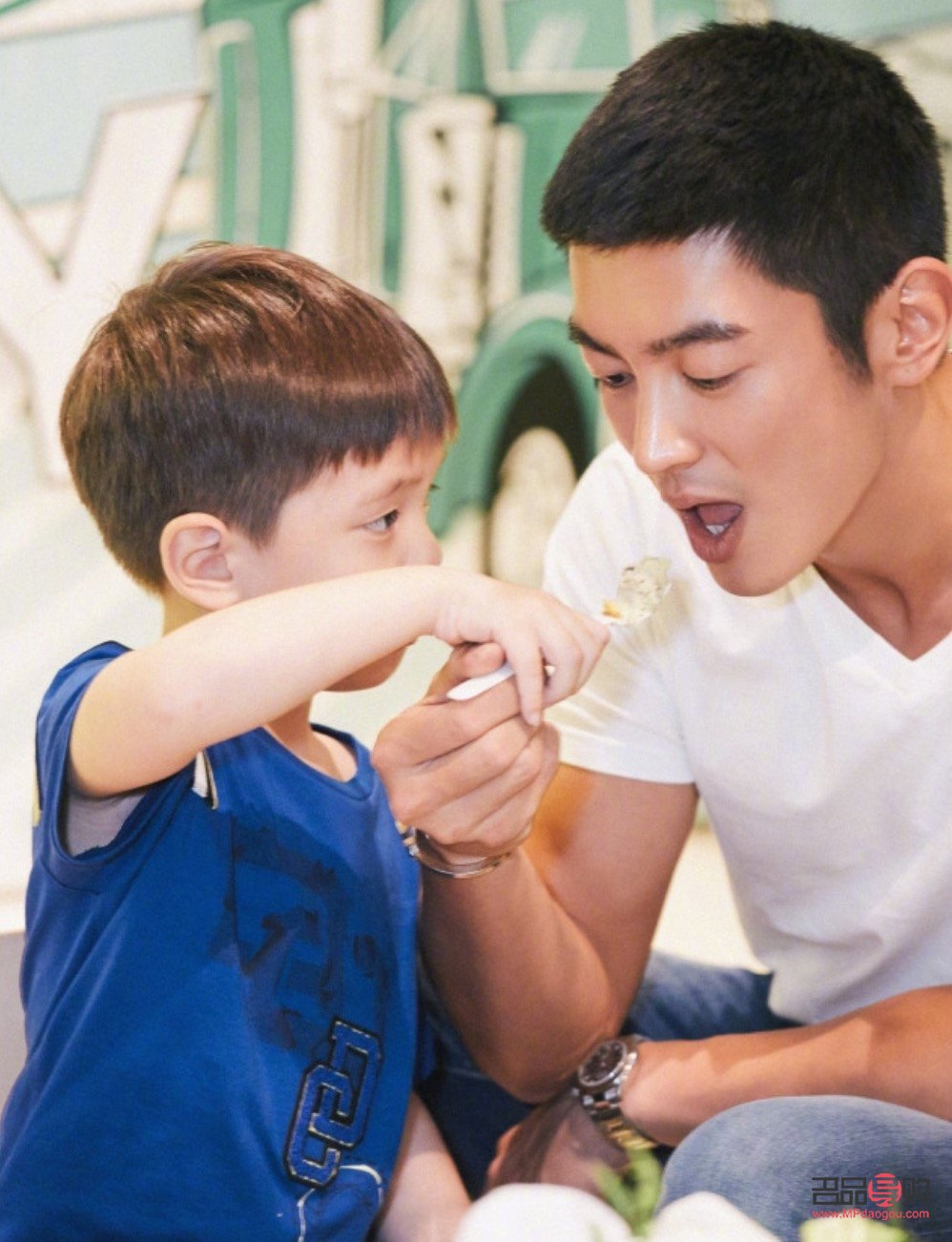 <h3>嗯哼爸爸有哪些禮物呢</h3>