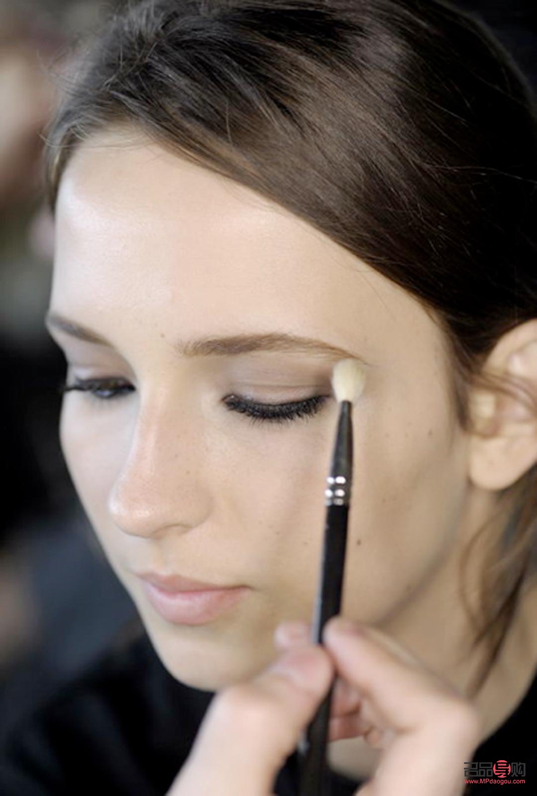 眼線定義與探析：美妝界的神秘利器