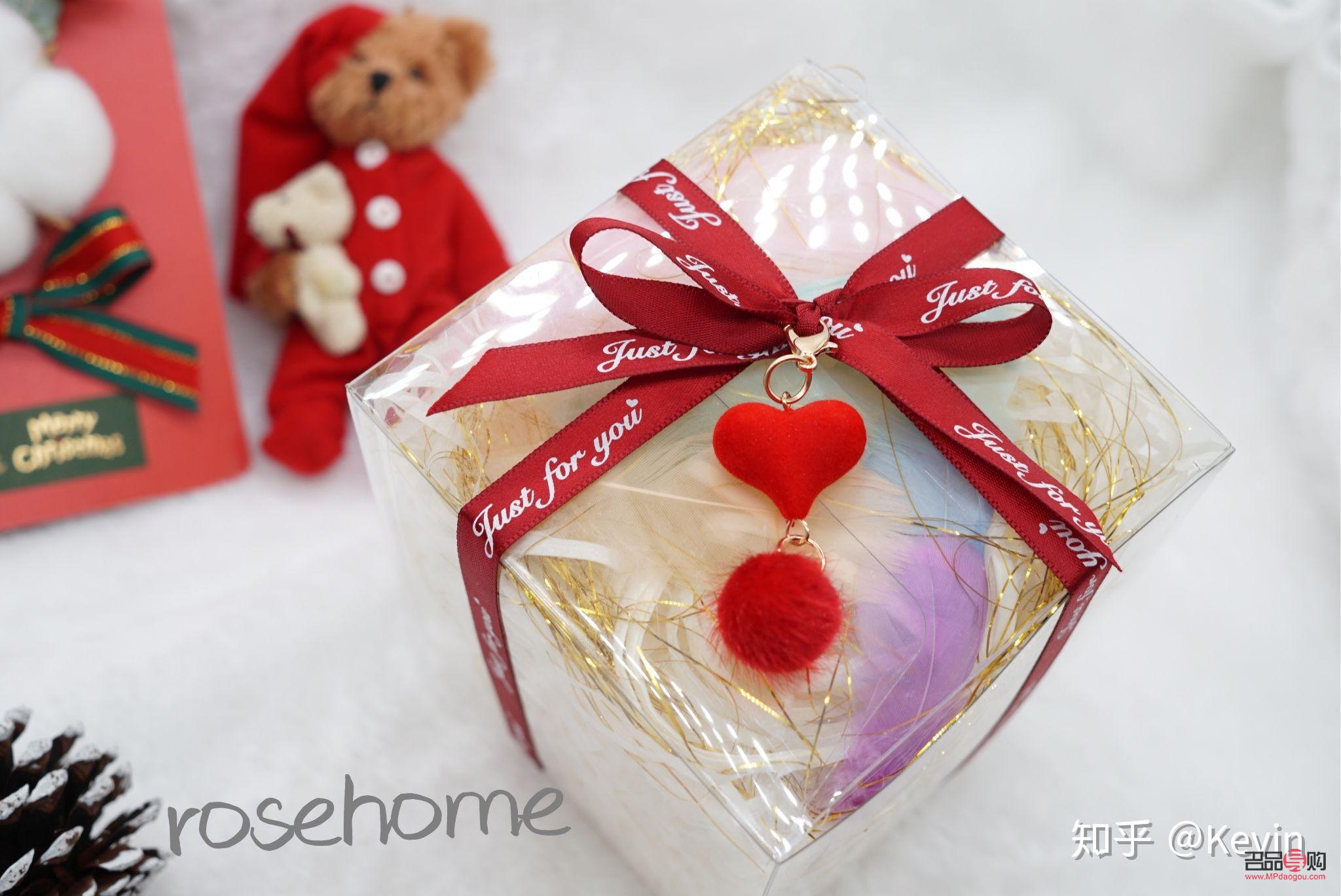 送女生圣誕禮物什么好(送女生圣誕禮物什么好一點)