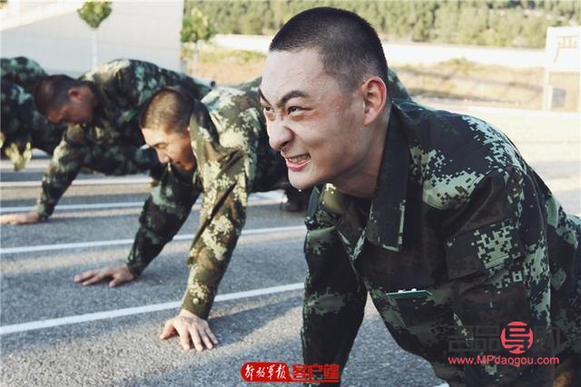 兄弟當兵送什么禮物(兄弟當兵送什么禮物好一點)