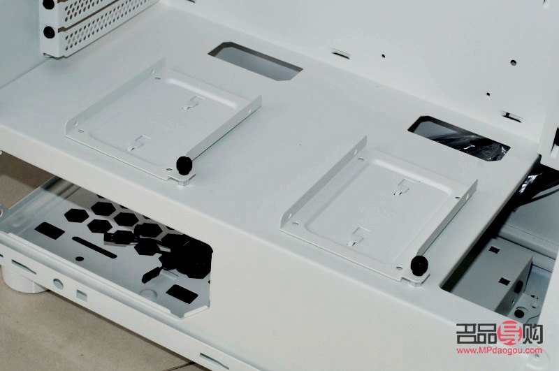 <h3>怎樣護(hù)理發(fā)燒嬰兒身體</h3>