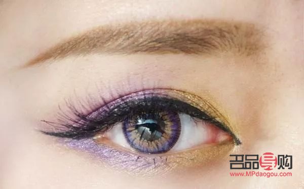 新手眼妝需要哪些東西才能用(新手眼妝需要哪些東西才能用呢)