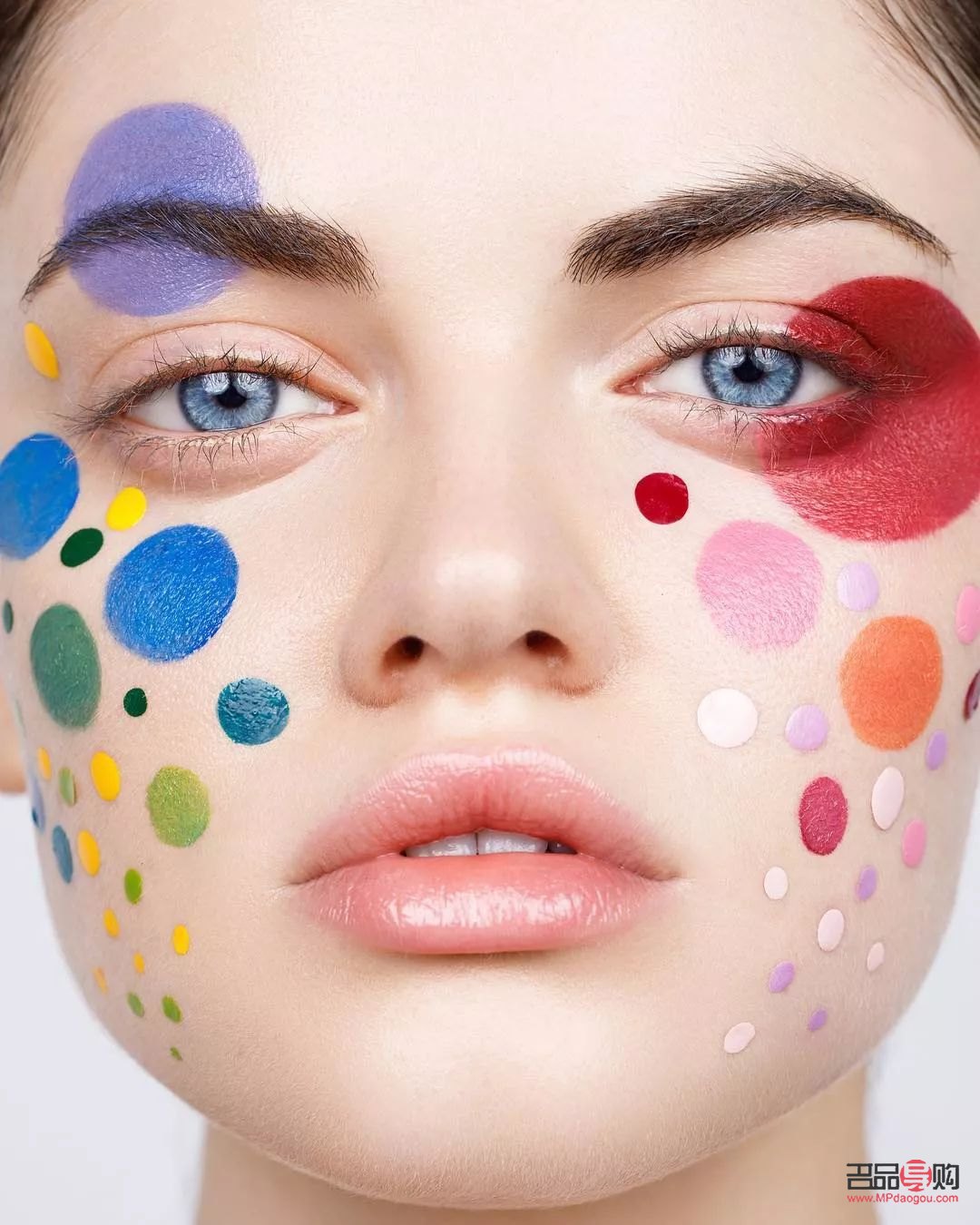 五彩妝怎么化(五彩妝怎么化妝好看)