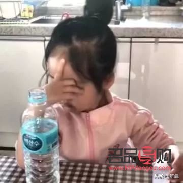 黑眼圈淚溝眼袋的區(qū)別圖片(黑眼圈眼袋淚溝圖片區(qū)分)