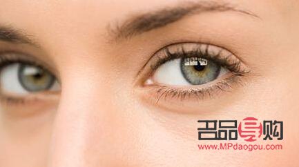 <h3>眼袋加淚溝綜合手術(shù)多少錢？全面解析手術(shù)費用及影響因素</h3>