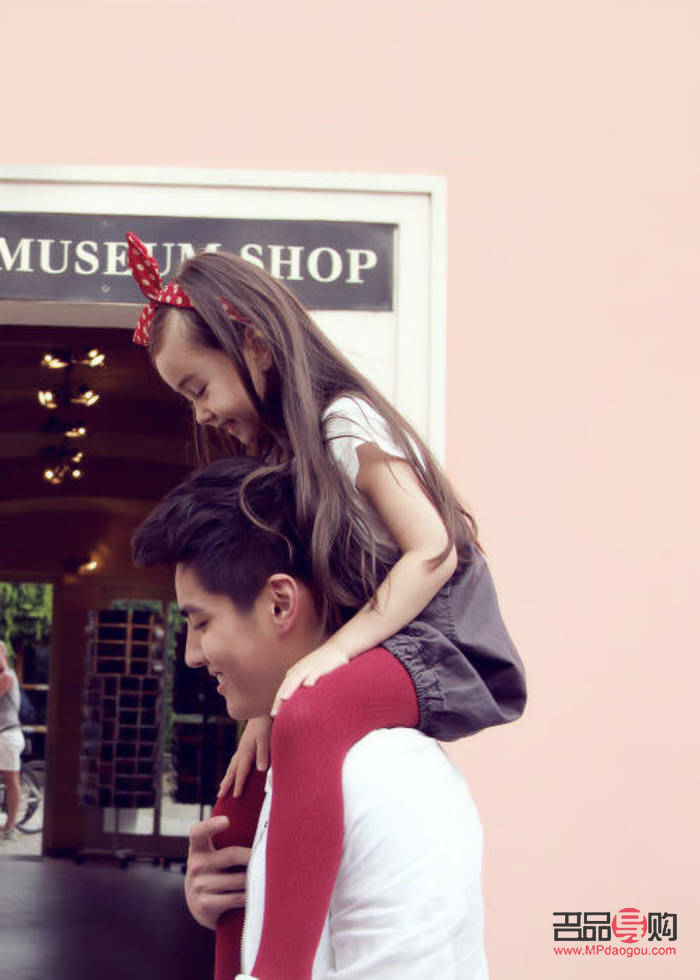 <h3>妹送給哥哥什么禮物好</h3>