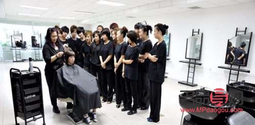 金莎美容 怎么樣(金莎美容怎么樣?)