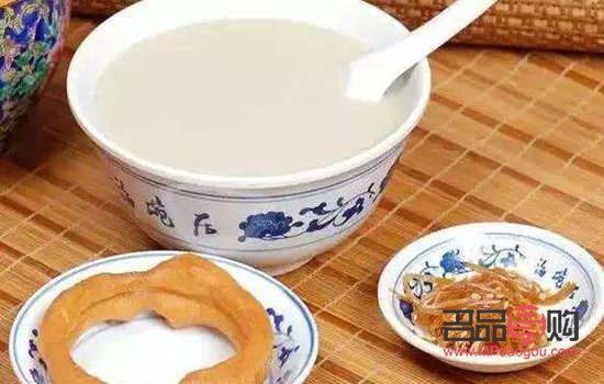 <h3>豆汁兒美容嗎？探究豆汁兒的美容功效</h3>