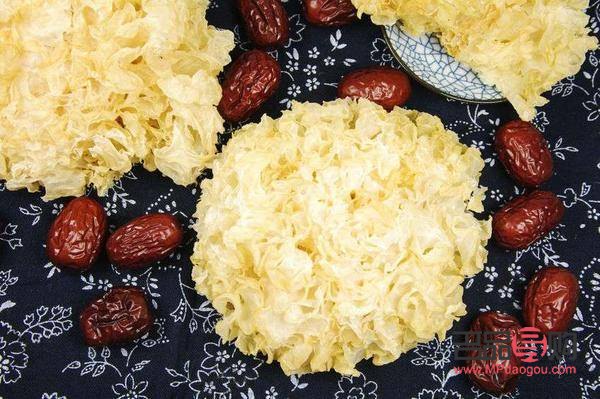 銀耳美容嗎(銀耳有美容作用嗎)