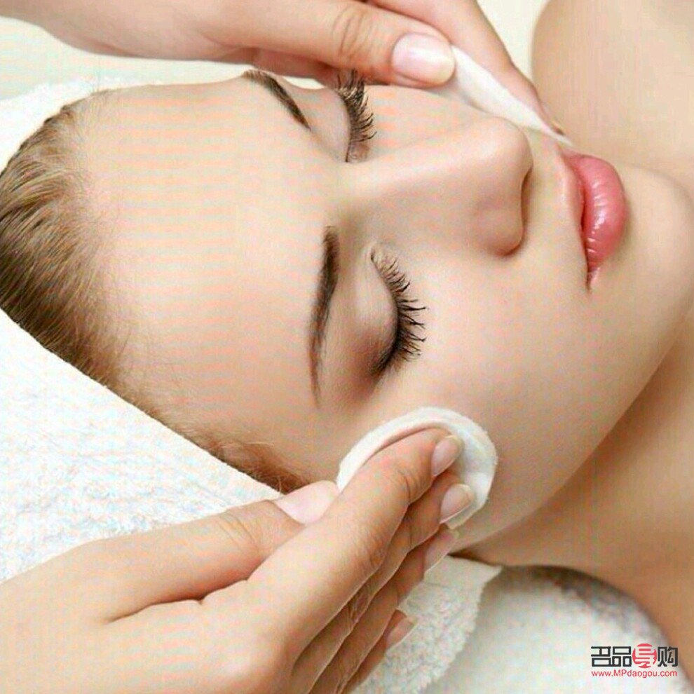 美容院做補(bǔ)水好嗎(美容院做補(bǔ)水好嗎多少錢)