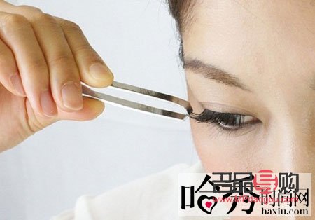 眼影和眼線哪個(gè)先用(眼影和眼線哪個(gè)先用比較好)