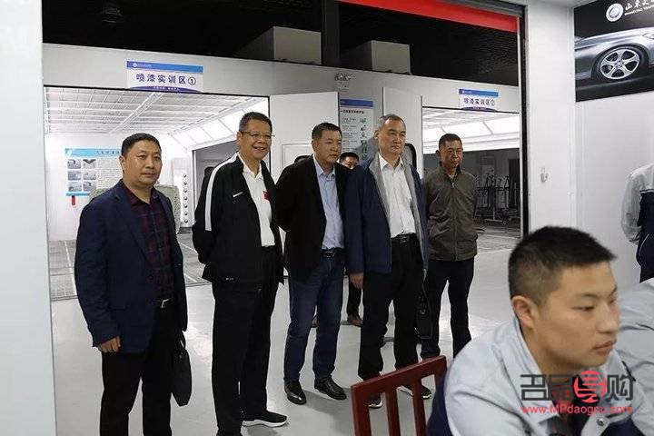 哪個(gè)美容學(xué)院好(哪個(gè)美容學(xué)院好一點(diǎn))