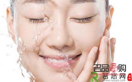 唾液美容嗎(唾液能美容養(yǎng)顏嗎?)