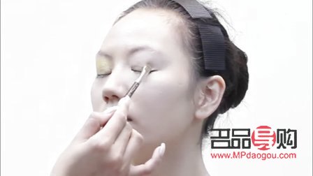 如何化日常彩妝(如何化日常彩妝視頻)