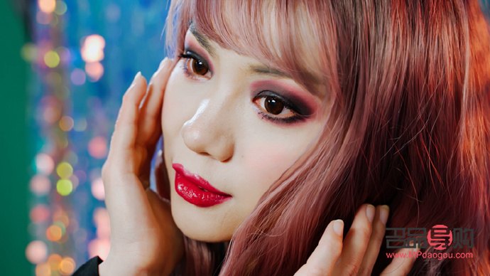 如何化日常彩妝(如何化日常彩妝視頻)