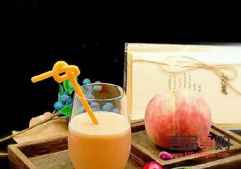 桃汁美容嗎？探究桃汁的美容功效與正確使用方法