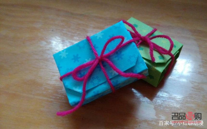 用紙做 禮物盒怎么做(用紙做禮物盒怎么做)