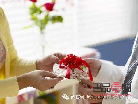 見面禮物可以送嗎？探究送禮的禮儀與文化