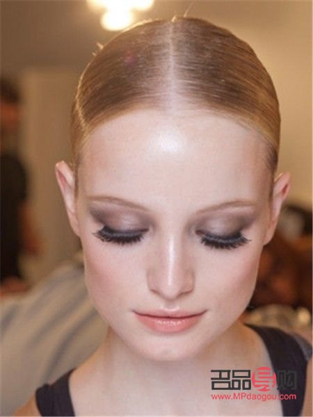 種睫毛對(duì)眼睛的傷害有哪些(種睫毛對(duì)眼睛的傷害有哪些圖片)