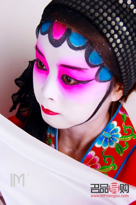 彩妝怎么不掉粉(彩妝怎么不掉粉呢)