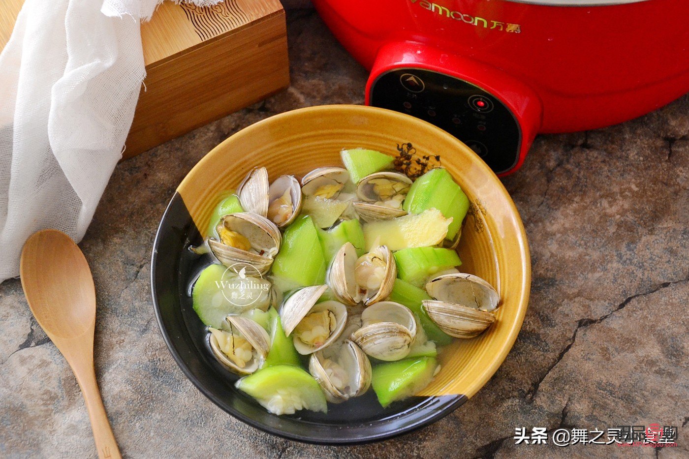 絲瓜經(jīng)的汁美容嗎(絲瓜汁美容功效)