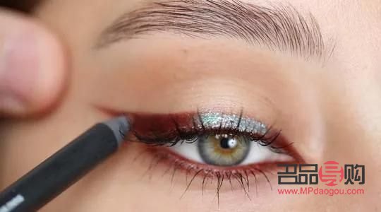 化妝怎么化眼睛好看(化妝怎么化眼睛好看圖片)