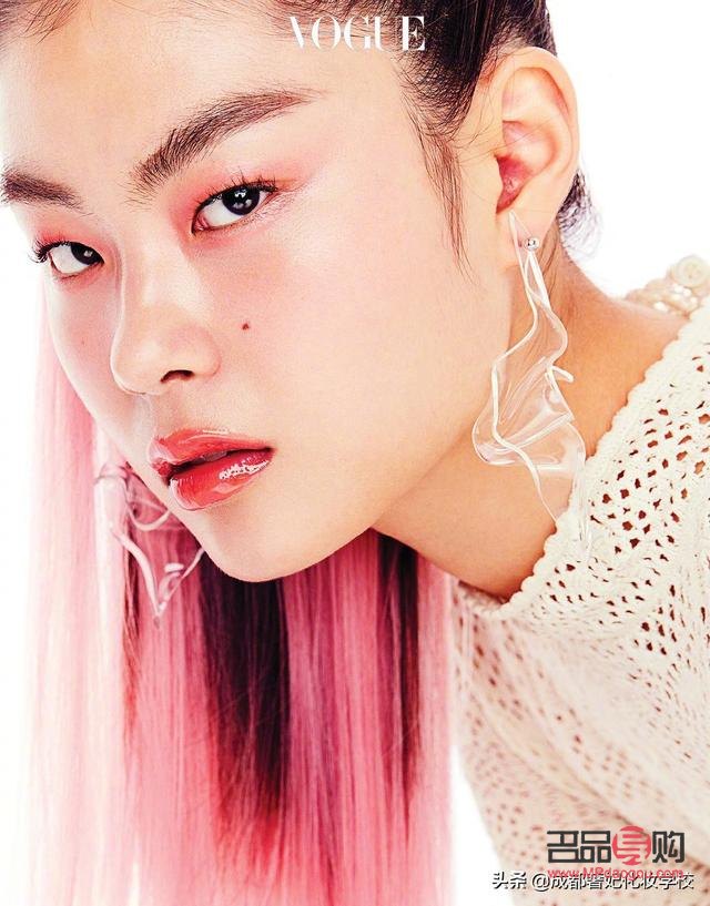 <h3>彩妝怎么開工廠：從夢想到實(shí)現(xiàn)的全攻略</h3>