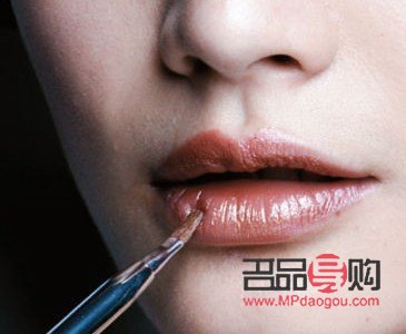 彩妝如何設(shè)計(jì)(彩妝如何設(shè)計(jì)好看)