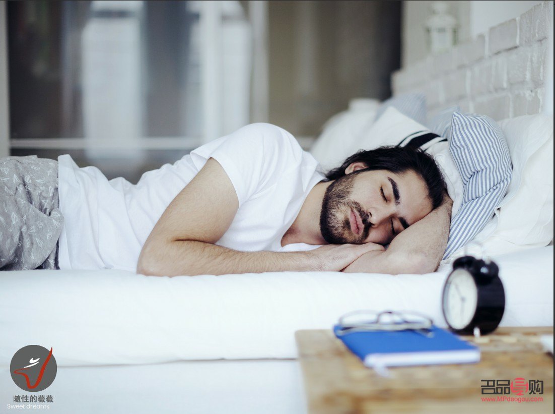 首先，我必須明確指出，使用精子進行美容是不科學(xué)、不道德且沒有實際依據(jù)的做法。精子是男性生殖細(xì)胞，其主要功能是與女性卵子結(jié)合受精，以繁衍后代。精子并不包含任何對美容有益的成分，因此不能用于美容目的。