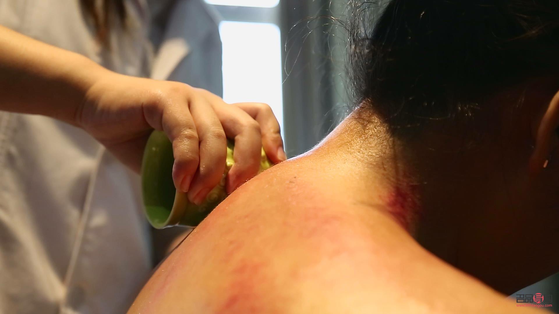 刮痧完怎么護(hù)理身體好(刮痧完怎么護(hù)理身體好呢)