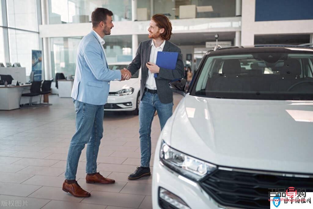下屬買車送什么禮物(下屬買車比領(lǐng)導(dǎo)車好)