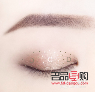 大地色眼影怎么涂視頻(大地色眼影怎么涂視頻教程)