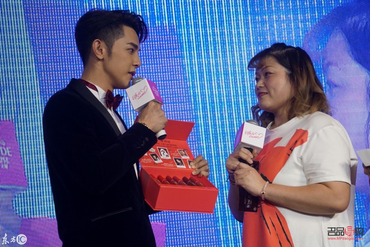 彩妝怎么畫夏天(彩妝怎么畫夏天圖片)