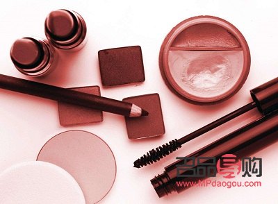 <h3>如何拍好彩妝產(chǎn)品——掌握關(guān)鍵技巧，展現(xiàn)彩妝魅力</h3>