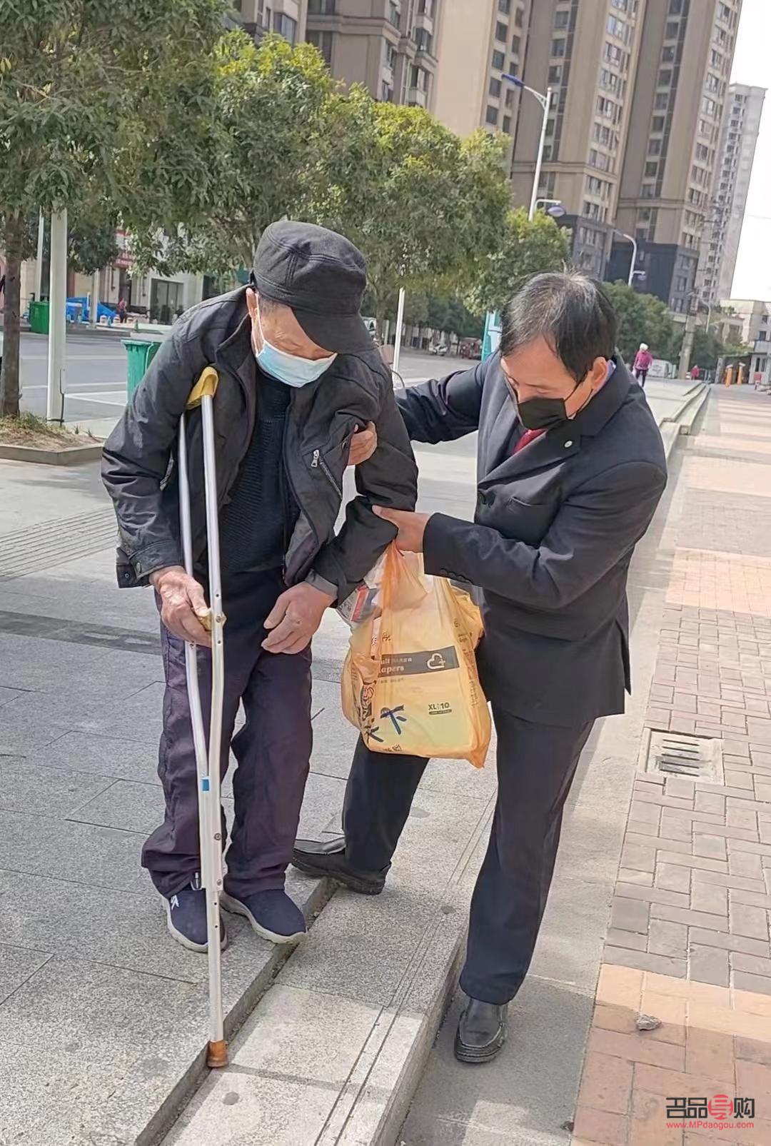 結婚用車送什么禮物(結婚用車送什么禮物好)