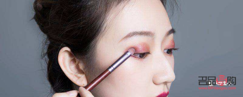 如何畫眼影最簡單最漂亮視頻教學(xué)(如何畫眼影最簡單最漂亮視頻教學(xué)下載)